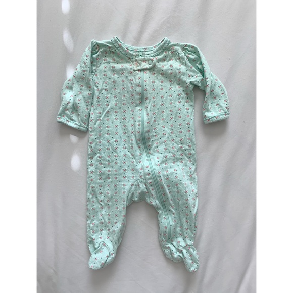 Carter’s 3M Bundle - Picture 2 of 10